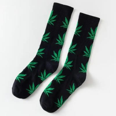 Leaf Socks- Black/Green Temu